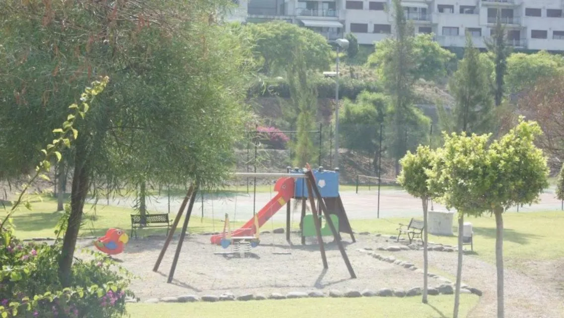 Daire Apartamentos Parque Botanico Estepona
